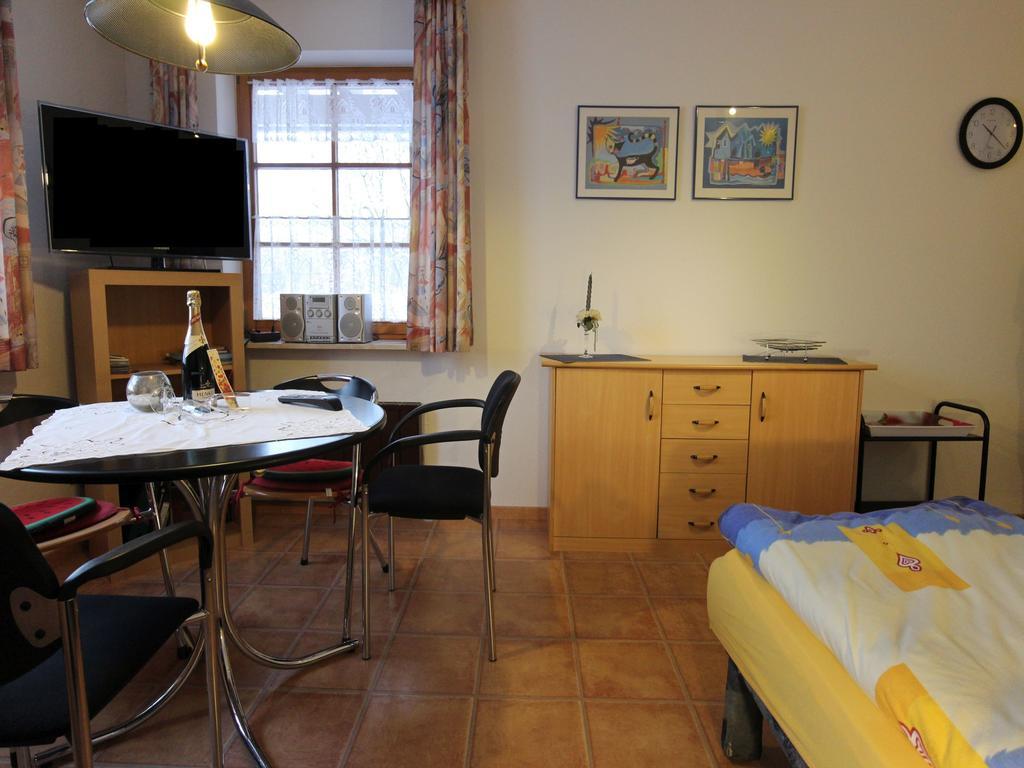 Ferienwohnung Weber Triberg im Schwarzwald Zimmer foto